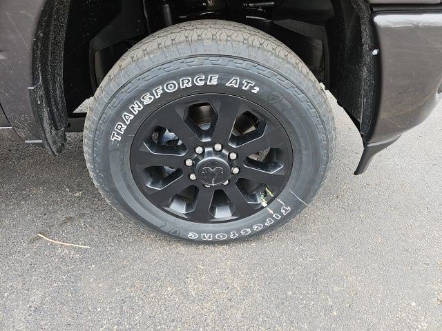New 2026 Granite Crystal Metallic Clearcoat Ram Laramie image 9