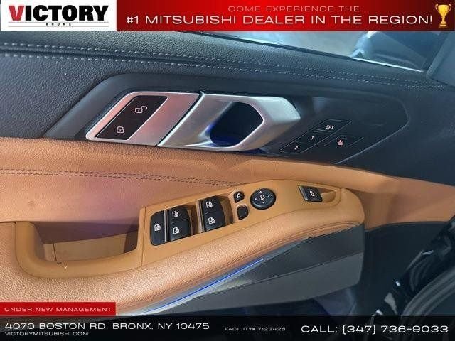 Used 2021 Black BMW M50i image 34