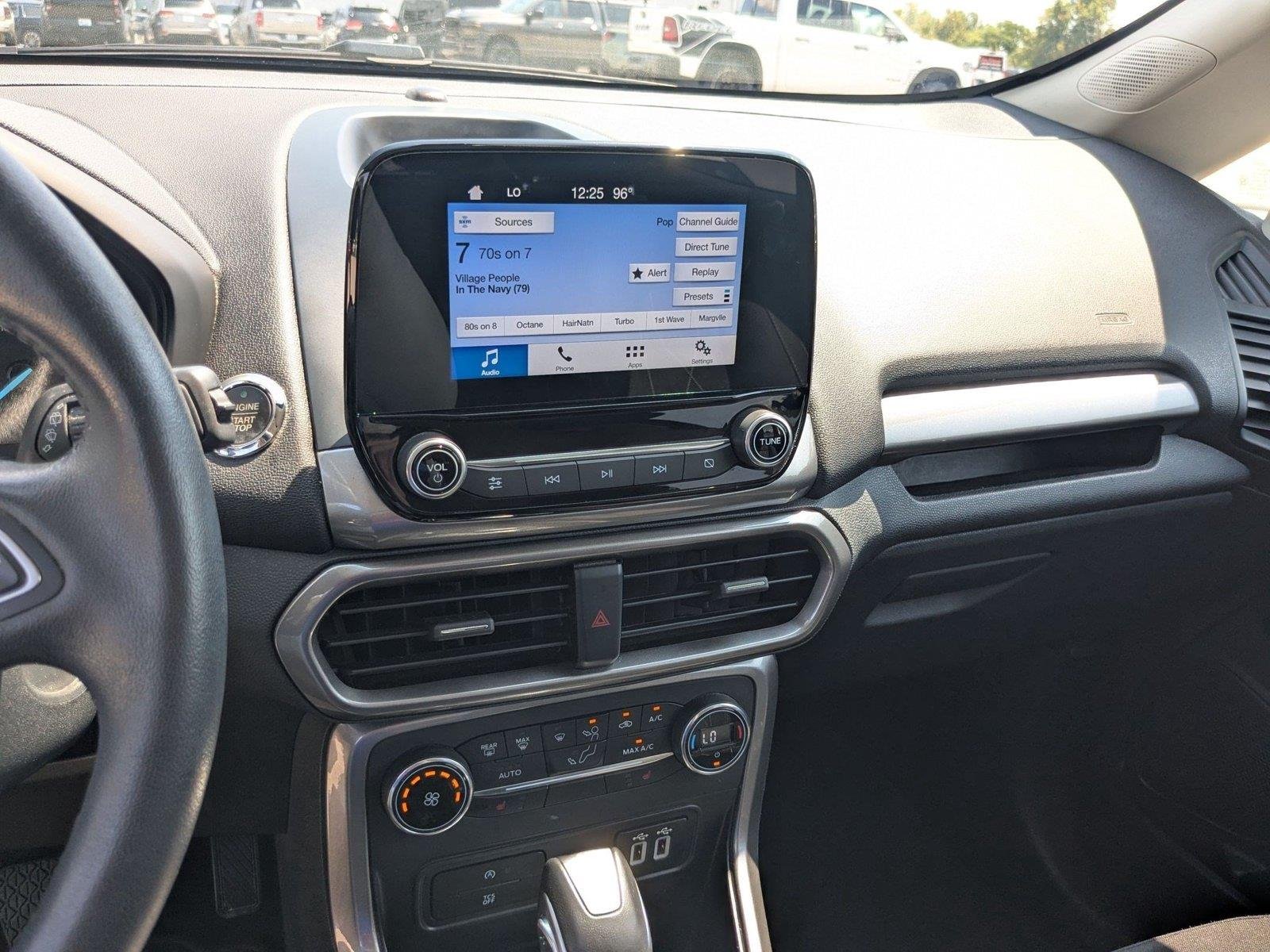 Used 2018 Smoke Metallic Ford SE image 19