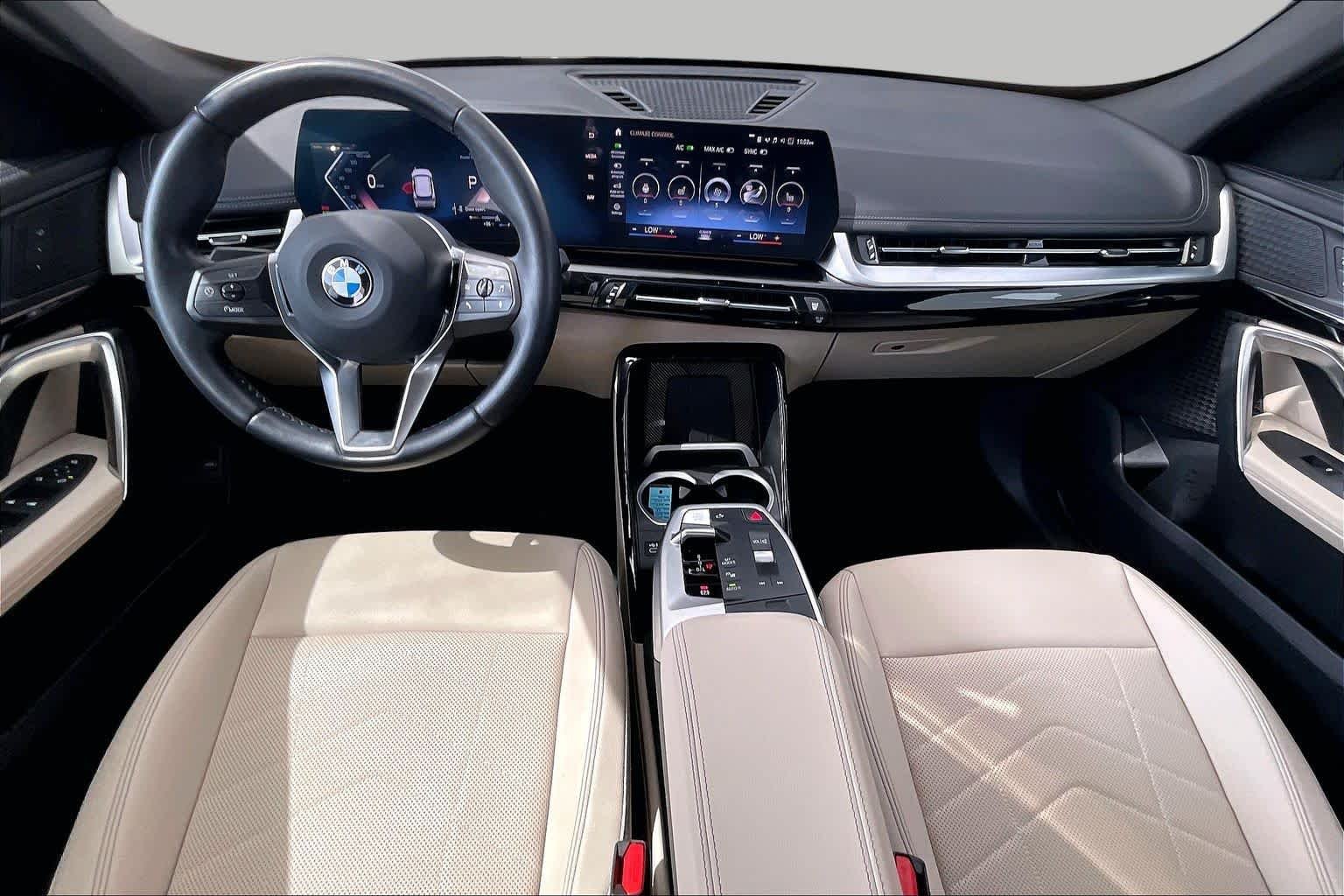 Used 2023 Alpine White BMW xDrive28i image 16