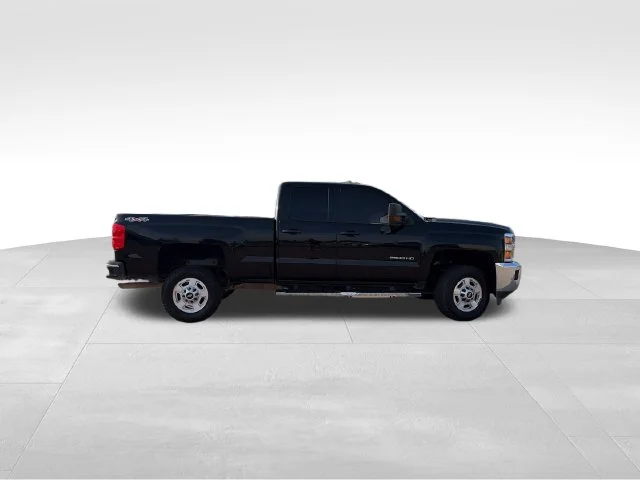 Used 2019 Black Chevrolet LT image 7