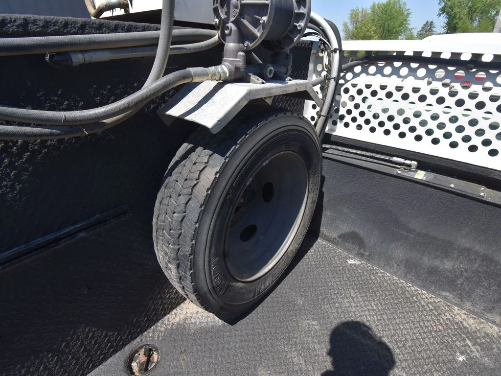 2014 Ford F-550 - Photo 55