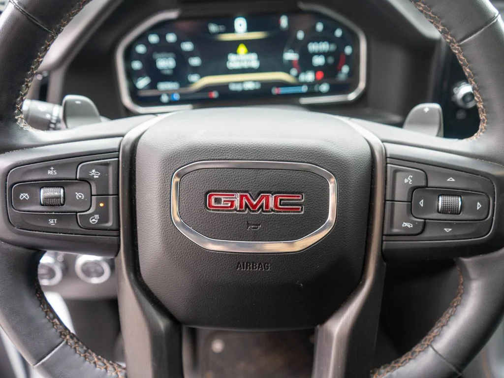 Used 2023 White GMC AT4 image 17