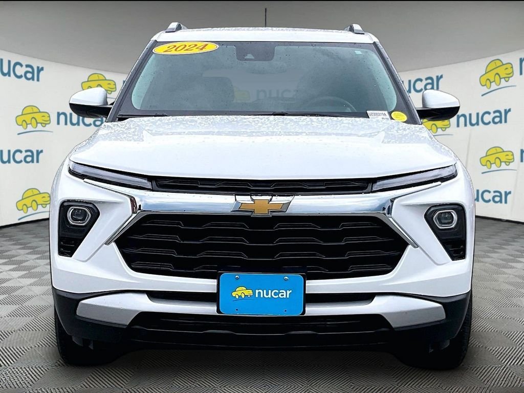 Used 2024 White Chevrolet LT image 2