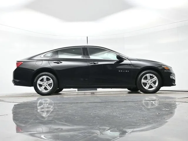 Used 2024 Mosaic Black Metallic Chevrolet 1LT image 30