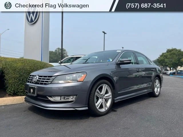 Used 2015 Platinum Gray Metallic Volkswagen TDI SEL Premium image 1