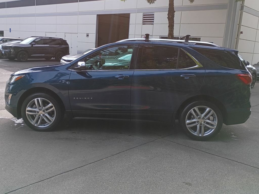 Used 2020 Pacific Blue Metallic Chevrolet Premier image 7