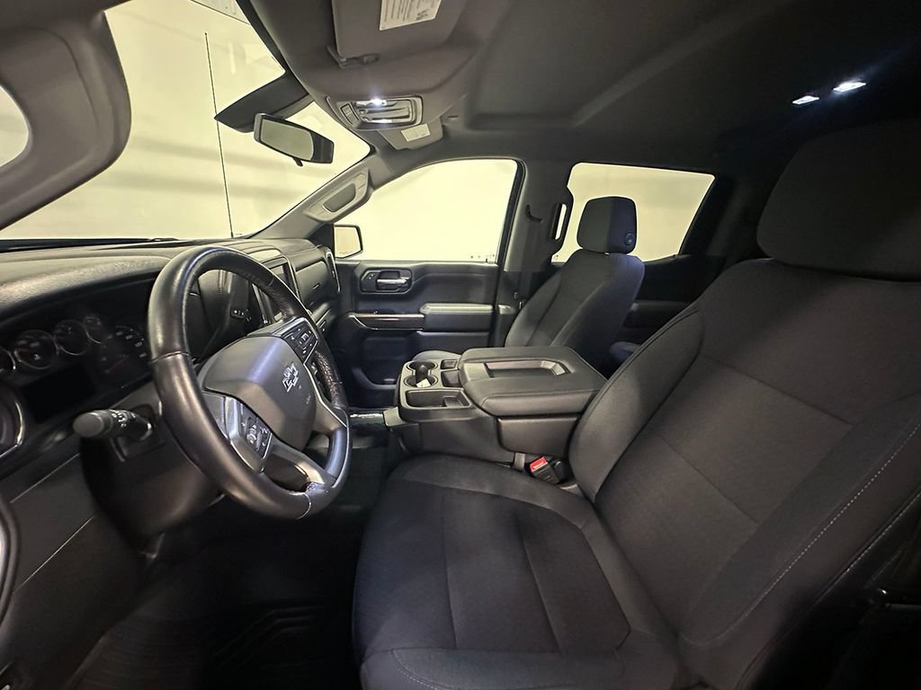 Used 2022 SHADOW GRAY METALLIC Chevrolet RST image 25