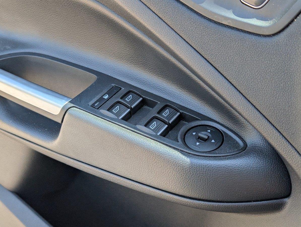 Used 2017 Ingot Silver Ford SE image 18