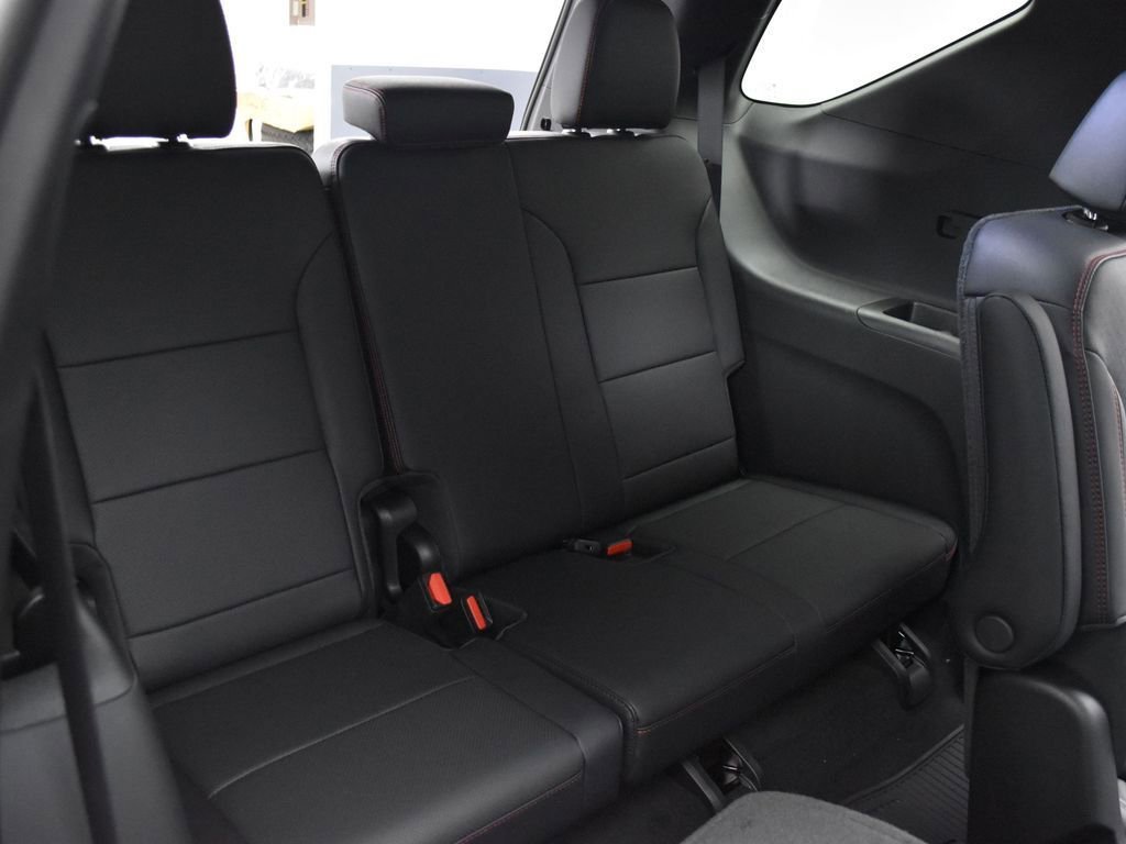 2026 Chevrolet Traverse RS - Photo 31