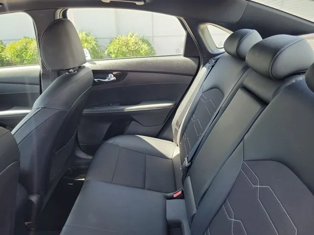 Used 2020 Blue Kia GT-Line image 28