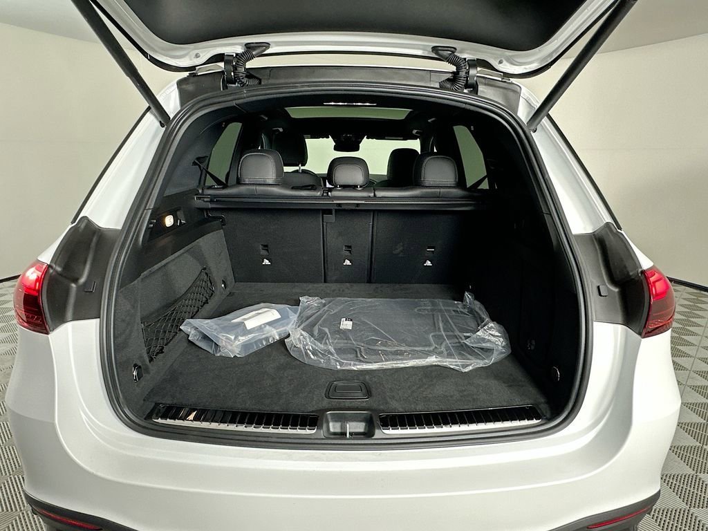 New 2026 MANUFAKTUR Moonlight White Magno Mercedes-Benz GLE 450 image 62