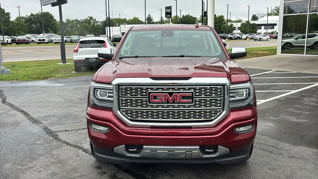 Used 2017 Red GMC Denali image 5