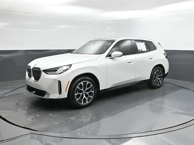 2026 BMW X3 30 XDRIVE's photo