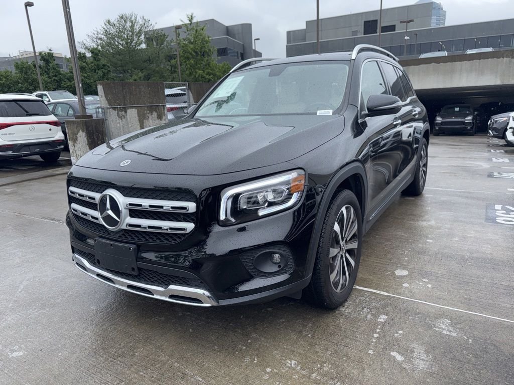 2023 Mercedes-Benz GLB GLB 250 4MATIC's photo