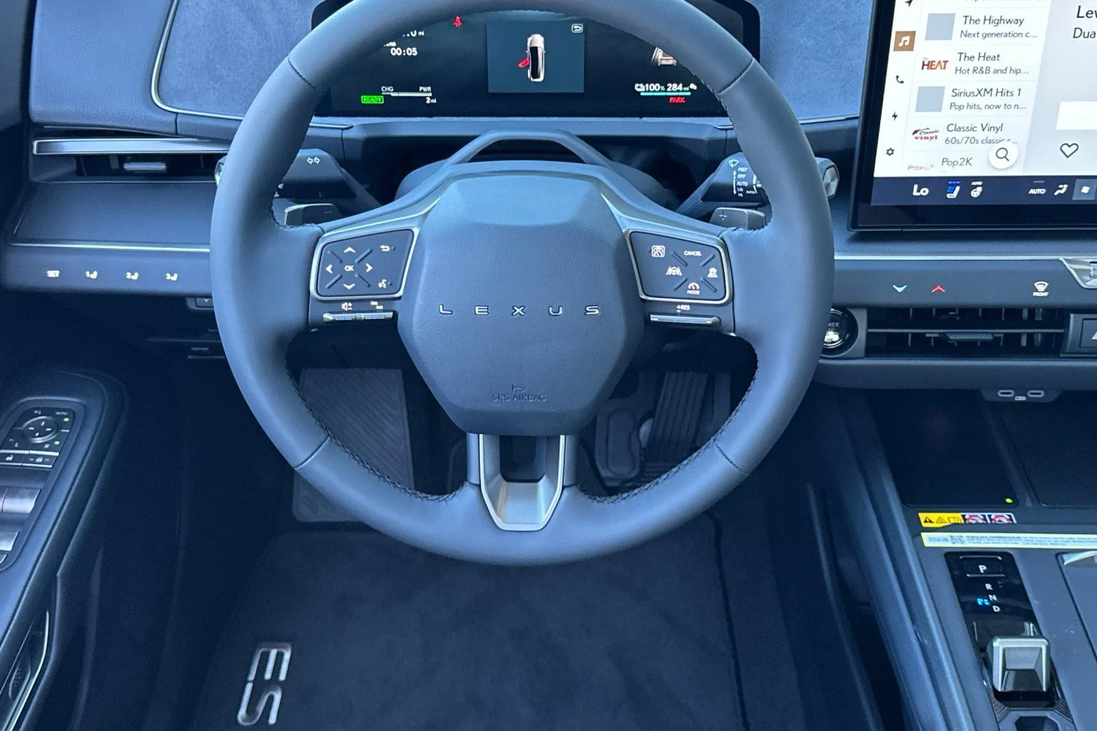 New 2026 Ultra White Lexus ES 350e PREMIUM image 11
