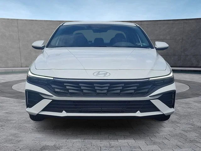 New 2026 White Hyundai SE image 6