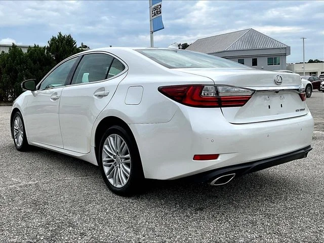 Used 2017 White Lexus 350 image 6