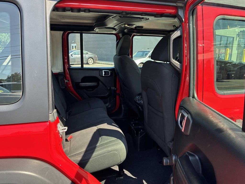 Used 2019 Red Jeep Unlimited Sport image 10