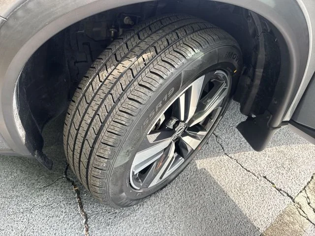 Used 2023 Gray Nissan SL image 34