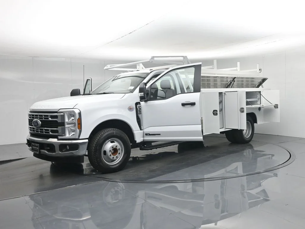 New 2025 White Ford XL image 35