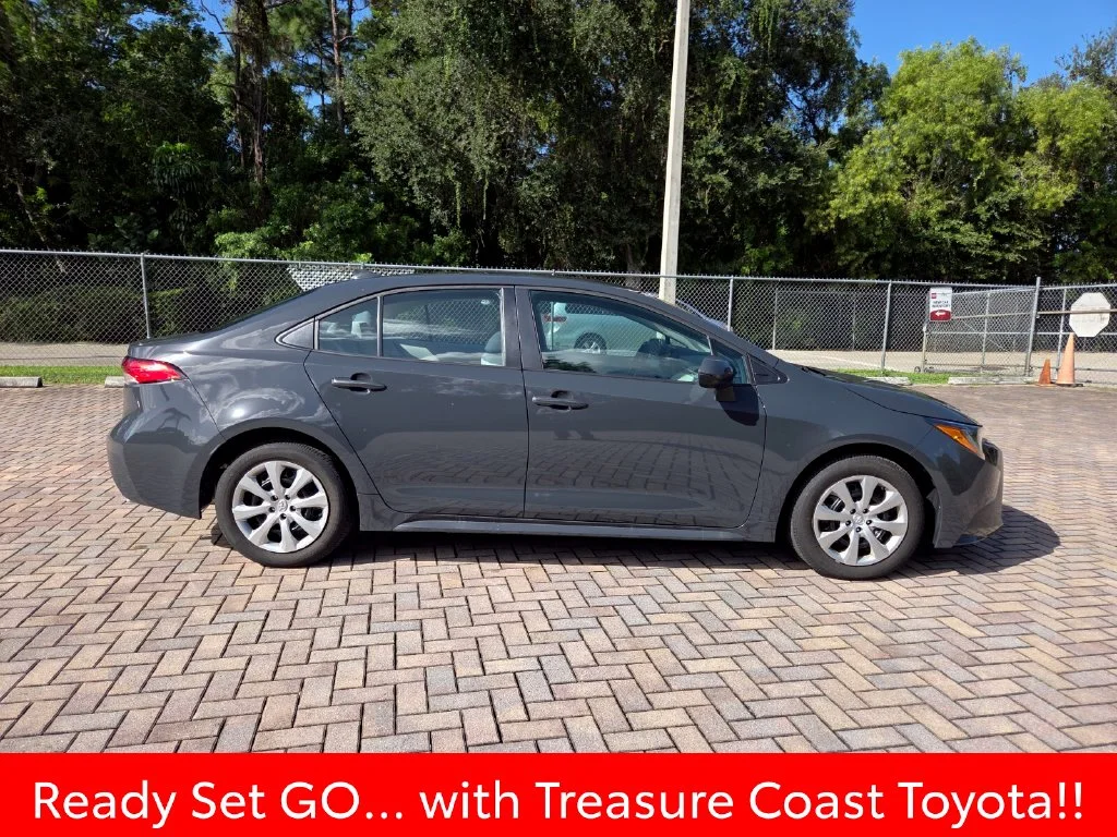 Certified Used 2025  Toyota LE image 13