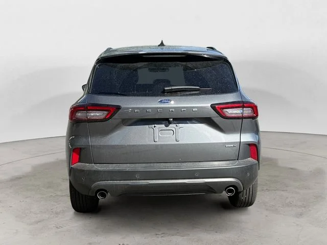 Used 2025 Gray Ford ST-Line Select image 4