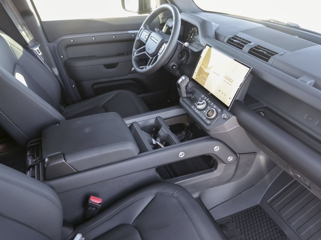 Used 2026 Blue Land Rover S image 35
