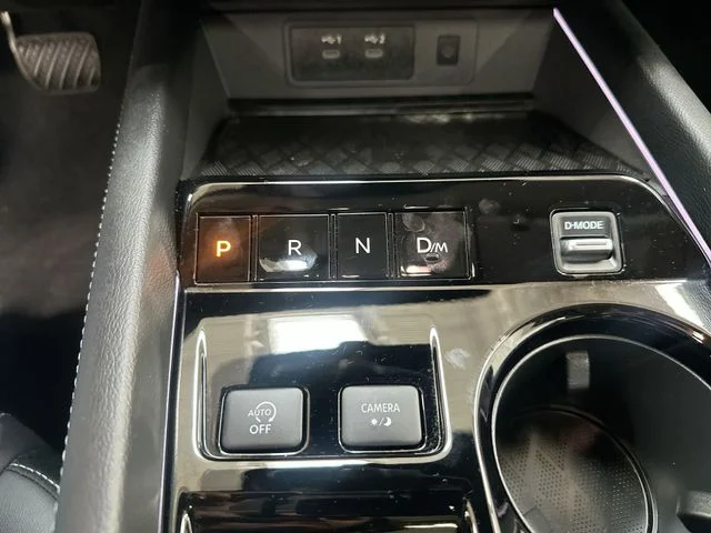 Used 2025 Black Nissan SL image 23
