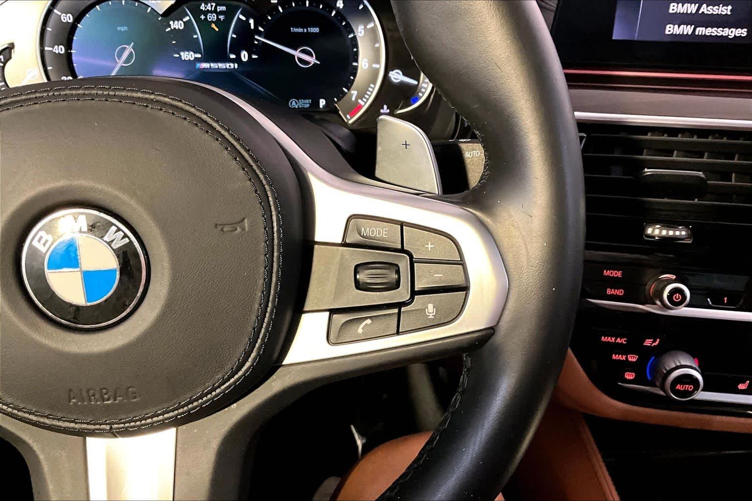 Used 2019 Carbon Black Metallic BMW M550i xDrive image 25
