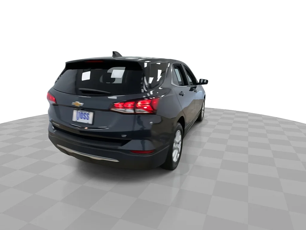 Used 2022 Iron Gray Metallic Chevrolet LT image 9