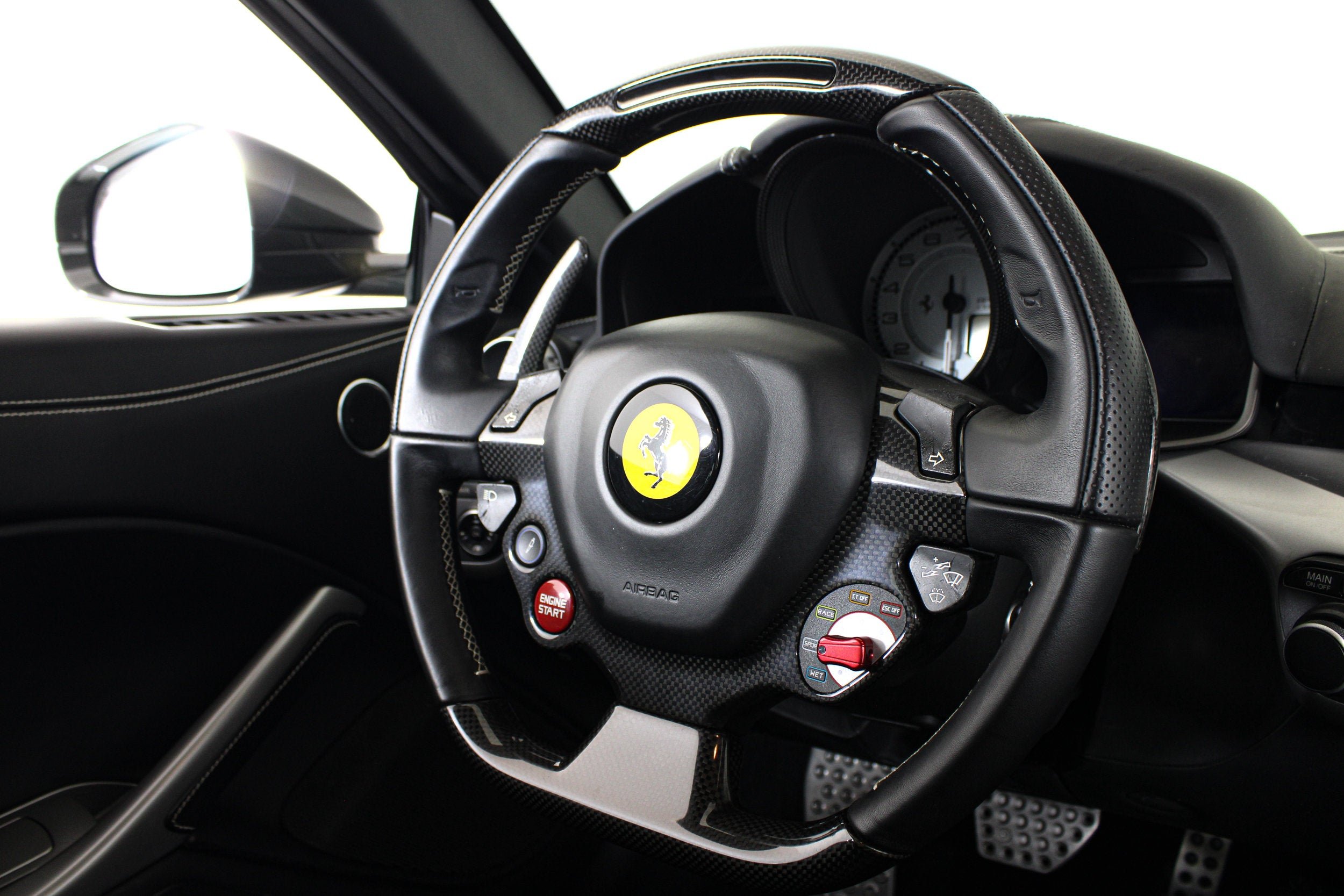 Used 2015 Grigio Scuro Ferrari  image 43