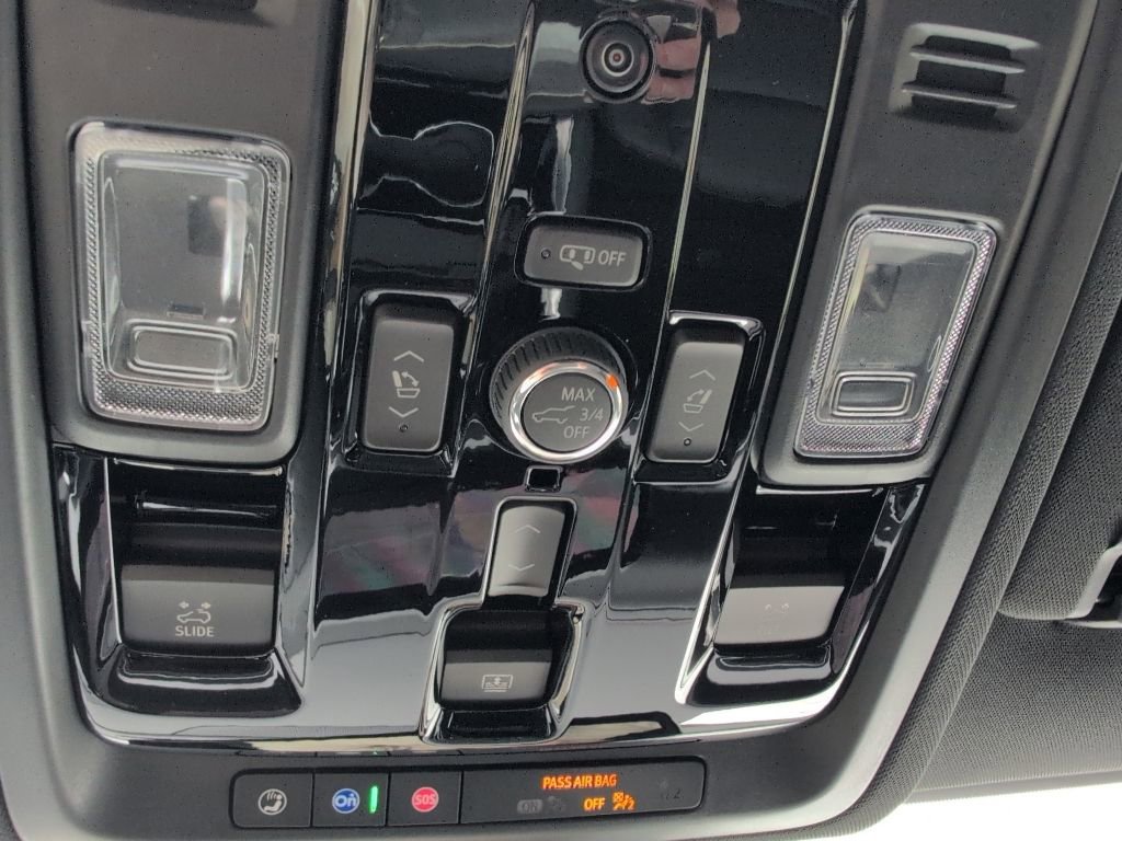 2026 Chevrolet Suburban RST - Photo 30