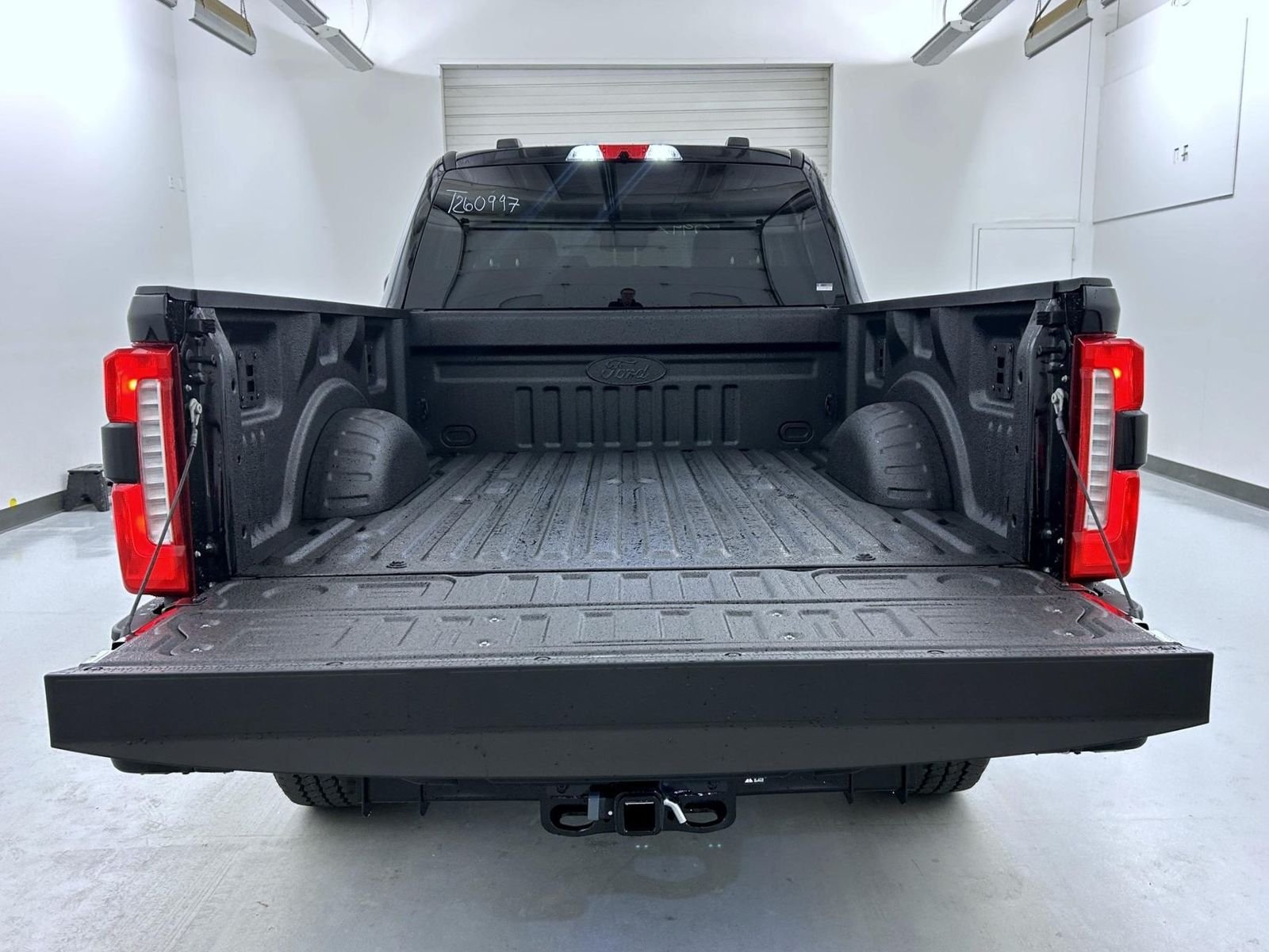 New 2026 Agate Black Metallic Ford XLT image 20