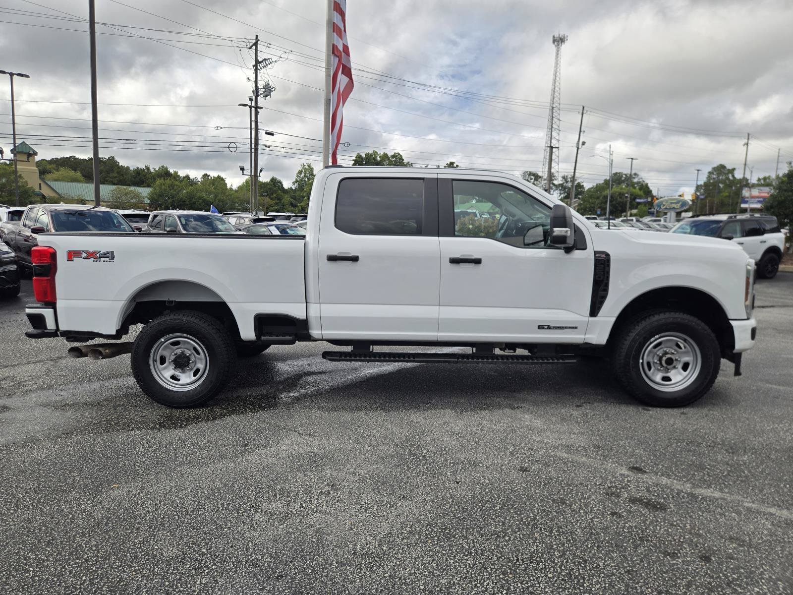 Used 2024 Oxford White Clearcoat Ford XL image 7