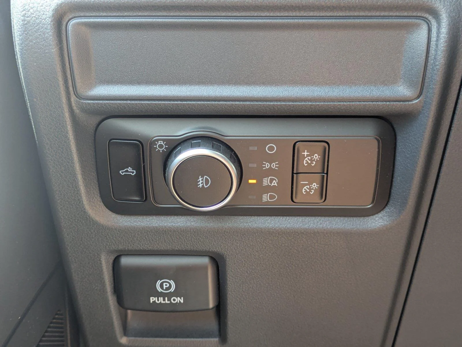New 2026 Agate Black Metallic Ford XLT image 22