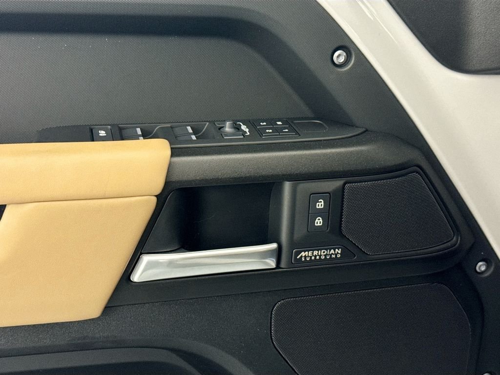 New 2026 Borasco Grey Land Rover X image 18