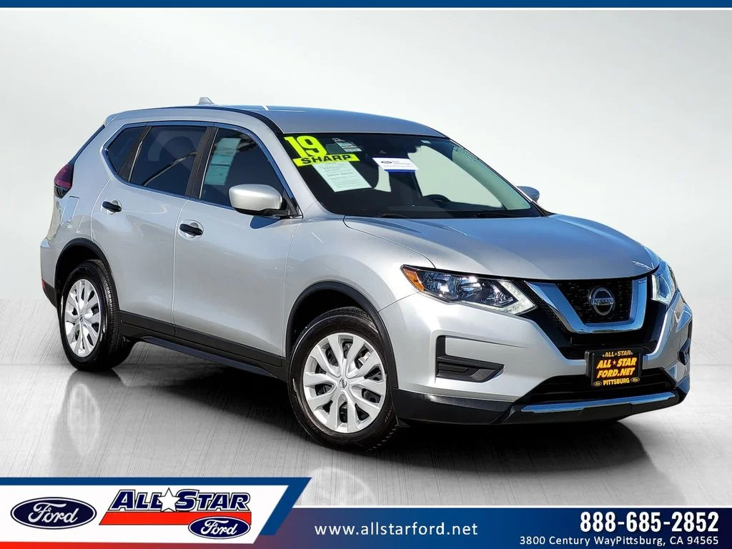2019 Nissan Rogue S FWD's photo