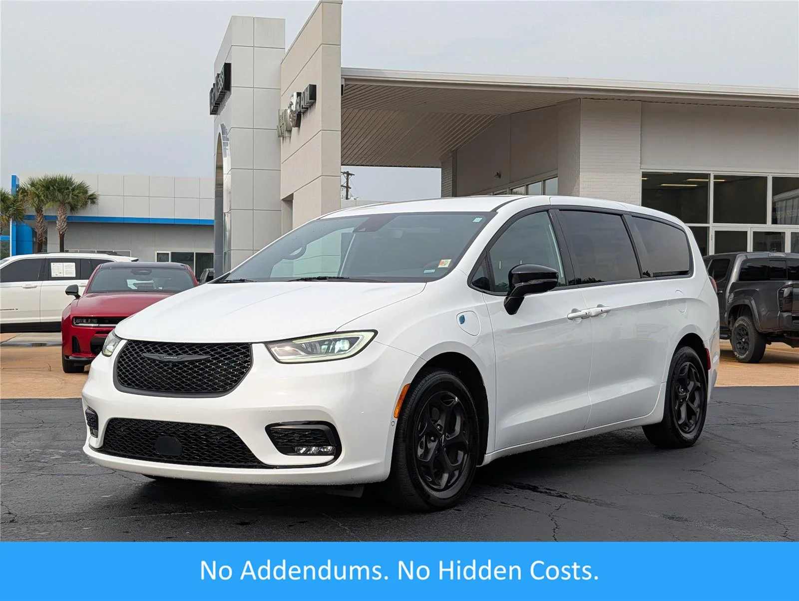 2024 Chrysler Pacifica Hybrid S Appearance Pkg