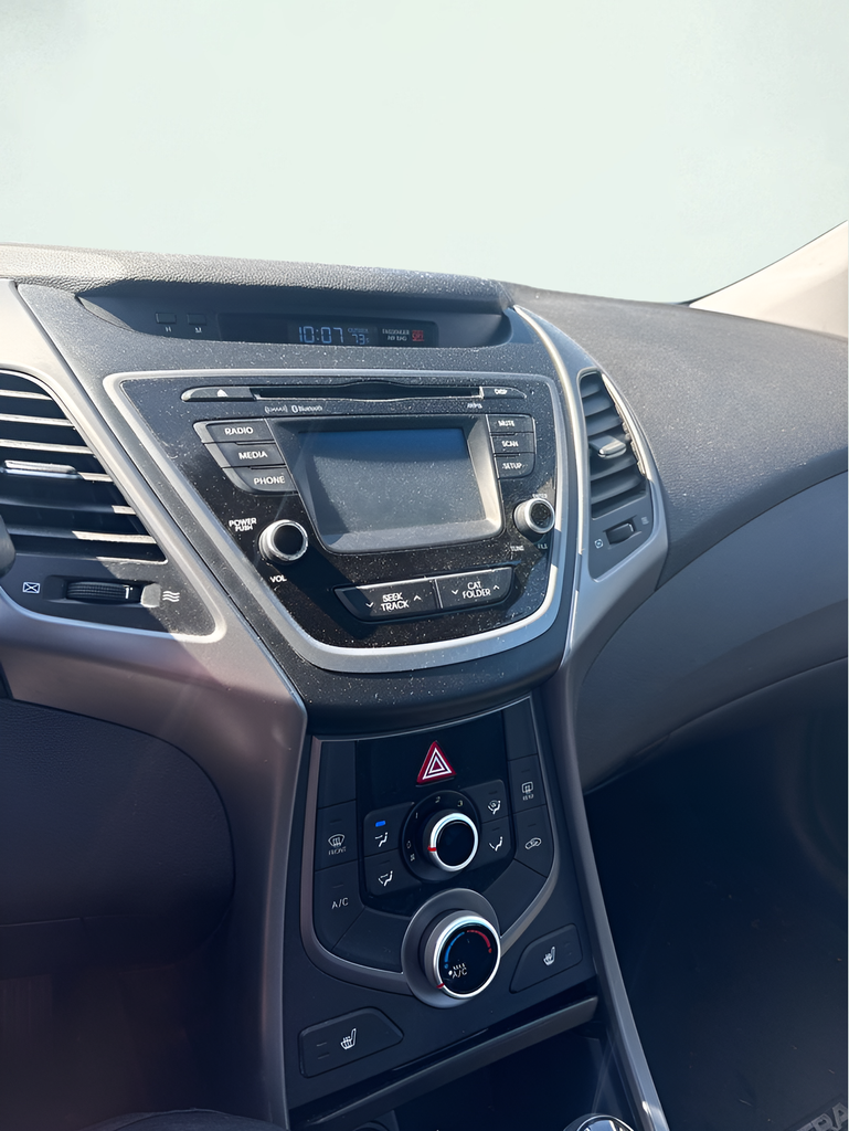 2015 Hyundai Elantra Limited - Photo 7