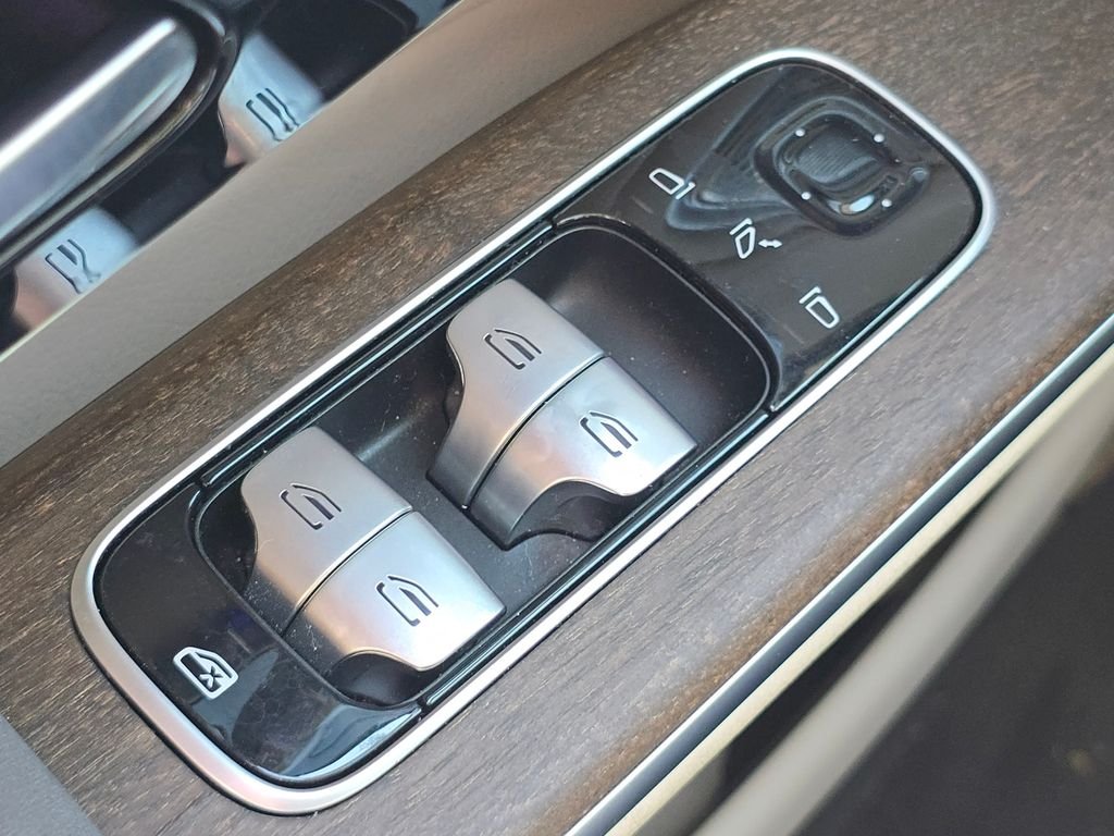 Used 2022 Polar White Mercedes-Benz 450 image 27
