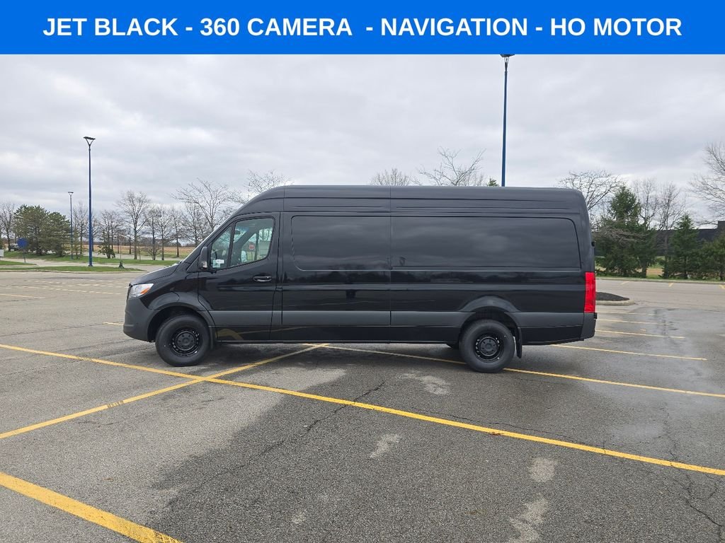 New 2026 Jet Black Mercedes-Benz Cargo 170 WB image 9