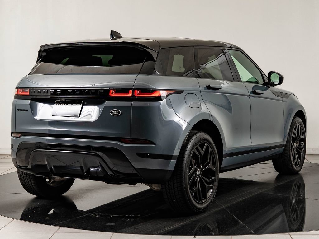 Used 2023 Gray Land Rover SE image 10
