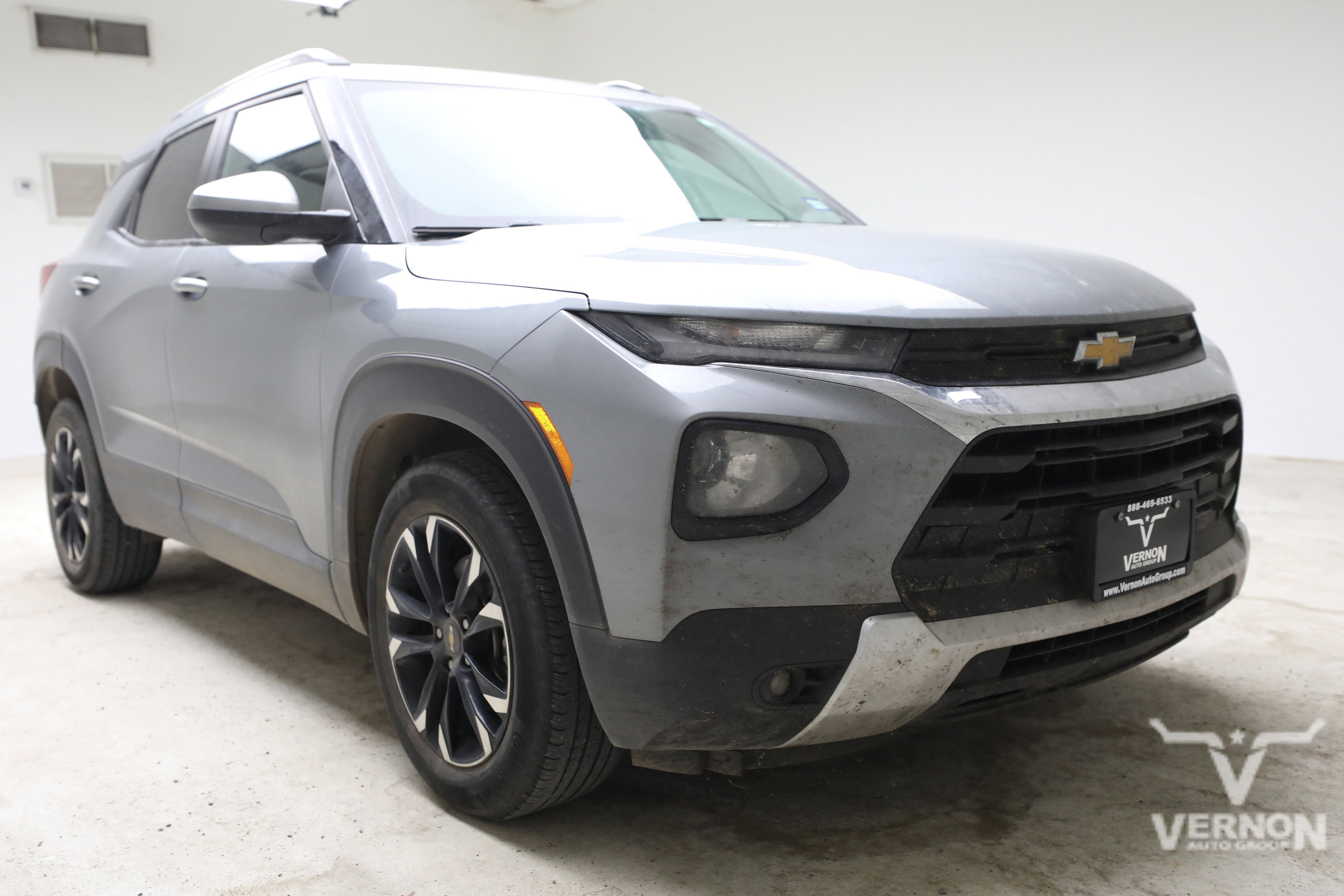 Used 2023 Sterling Gray Metallic Chevrolet Y image 6