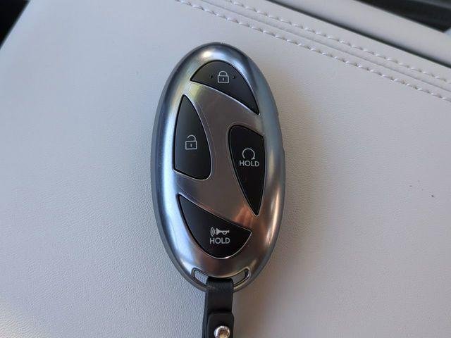 New 2026 White Hyundai SE FWD image 25
