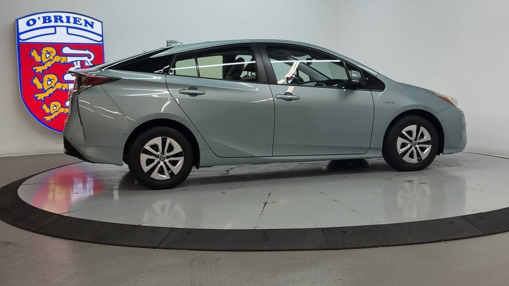 Used 2017 Pearl Toyota Four image 4