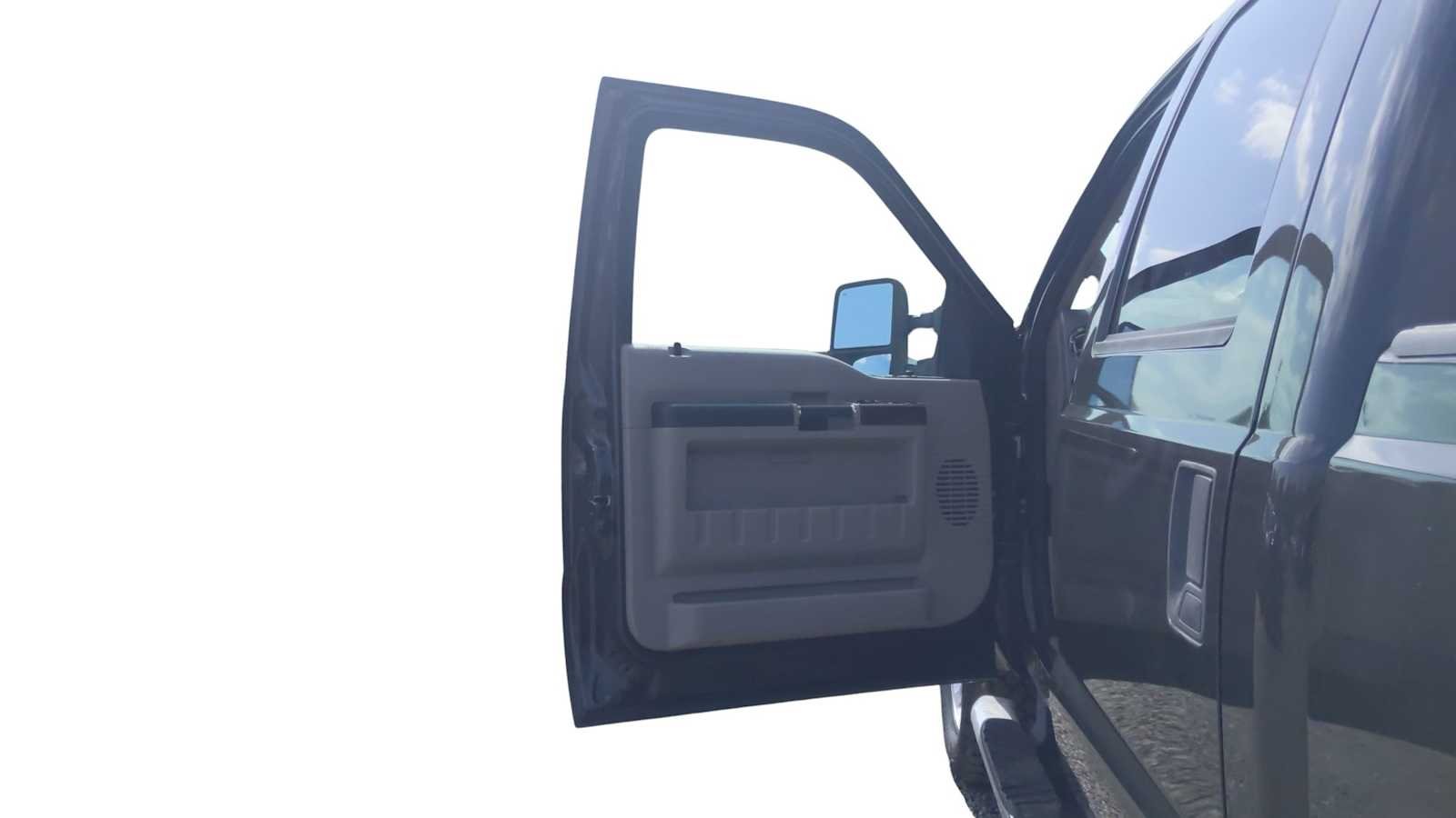 Used 2008 Green Ford XL image 15