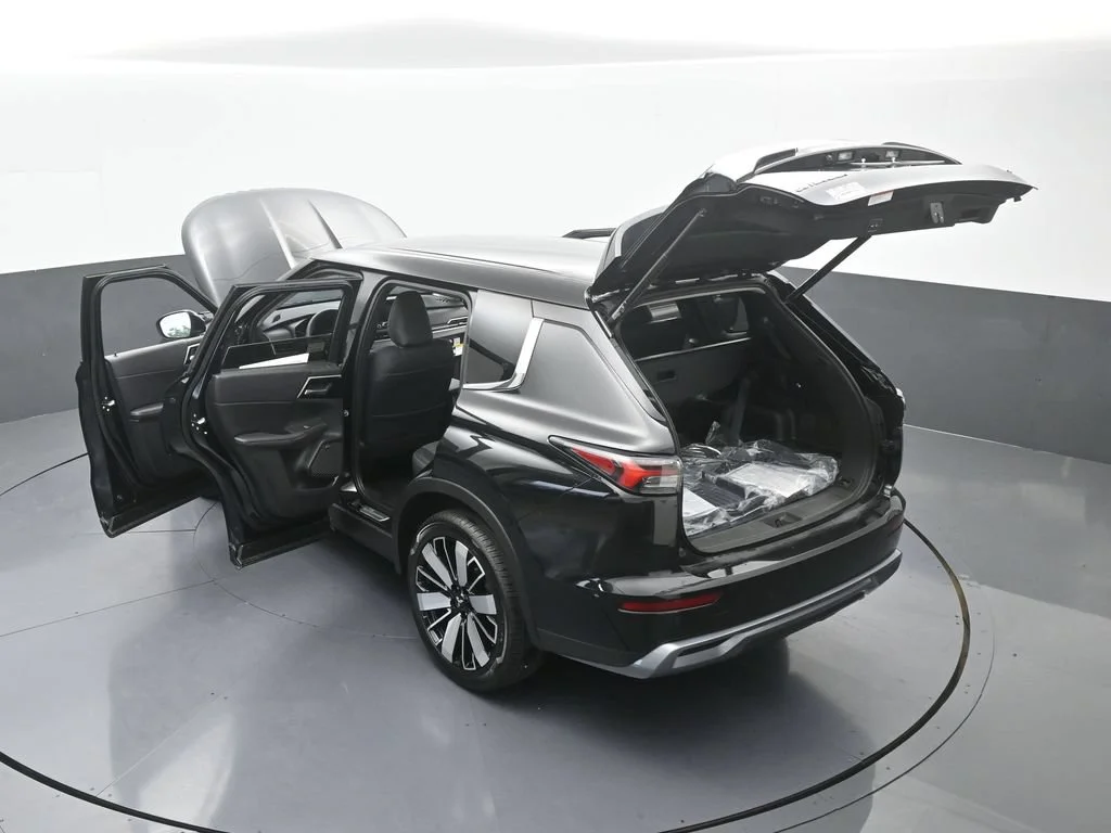 2026 Mitsubishi Outlander SE - Photo 76