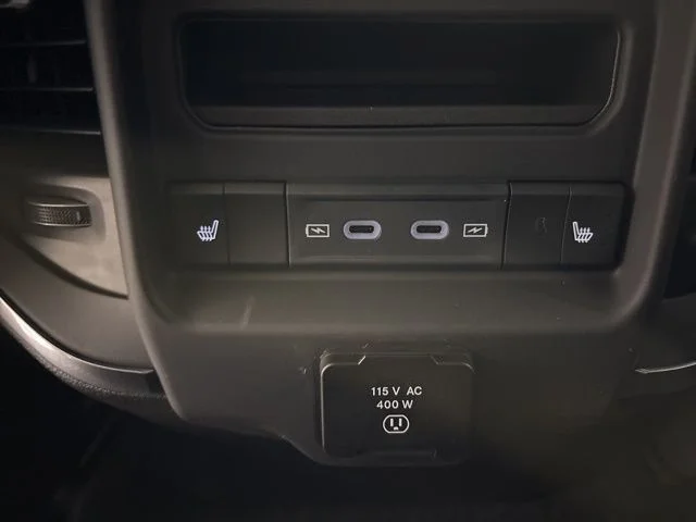 New 2026 Diamond Black Crystal Pearl-Coat Exterior Paint RAM Laramie image 33