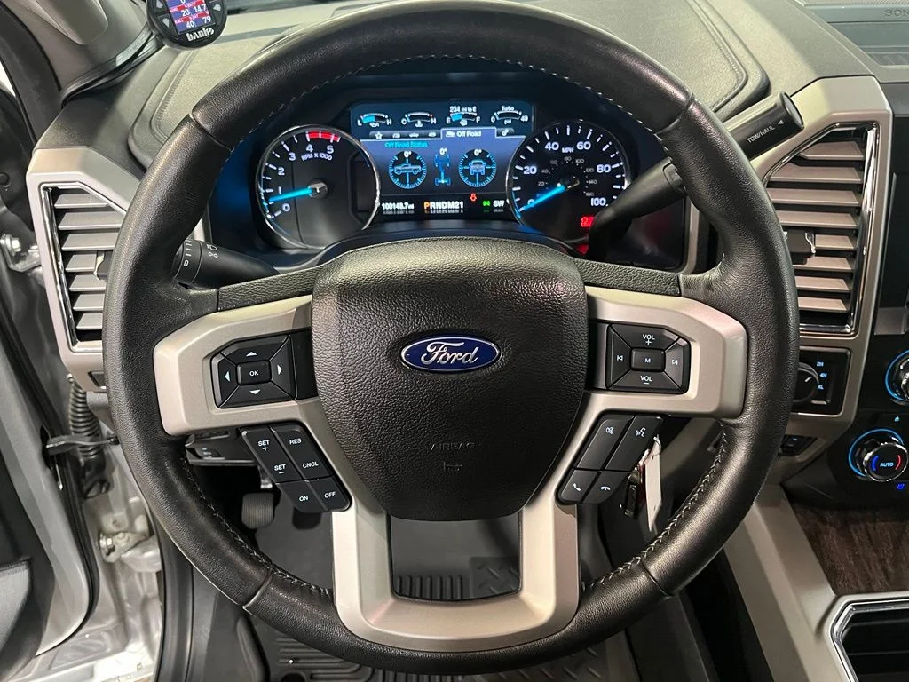 Used 2017 Silver Ford Lariat image 17